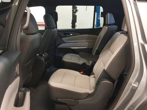 Used 2026 Chevrolet Traverse LT w/ Driver Confidence Package AWD/4WD image 27