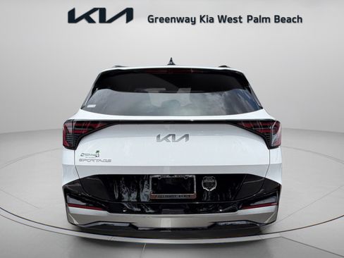 Certified 2026 Kia Sportage SX FWD image 6