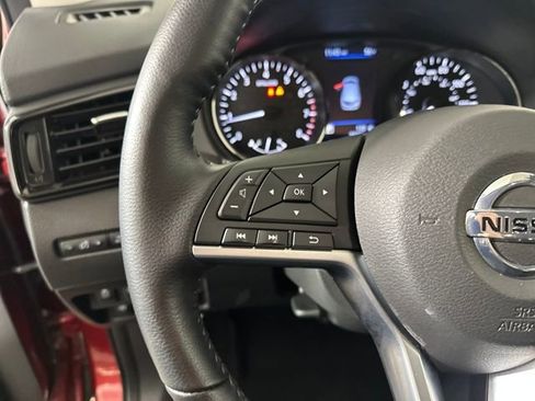 Used 2022 Nissan Rogue Sport SV w/ Technology Package image 15