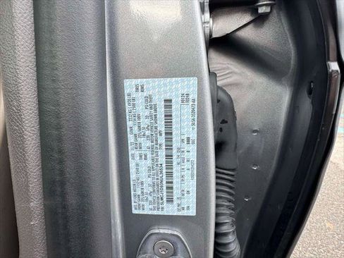 Used 2022 Lincoln Corsair AWD w/ Equipment Group 101A image 10