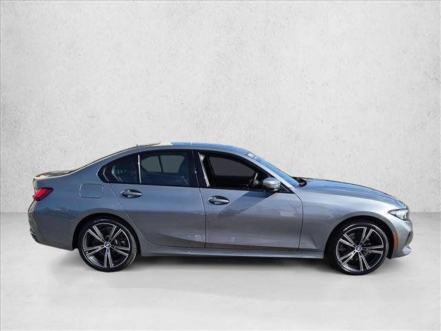 Certified 2023 BMW 330i Sedan w/ Driving Assistance Package RWD image 4
