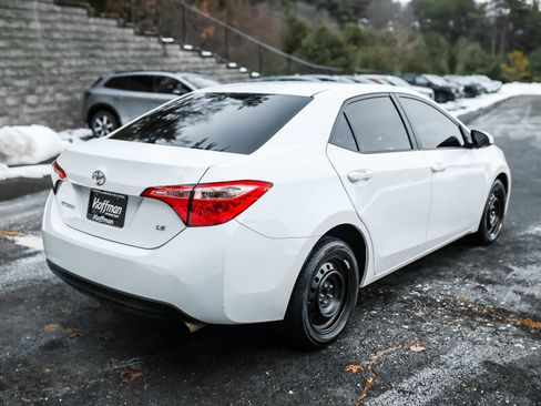 Used 2019 Toyota Corolla LE image 5