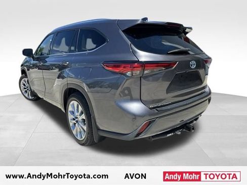 Used 2021 Toyota Highlander Limited AWD/4WD image 6