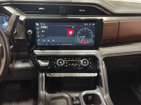 Used 2025 GMC Sierra 3500 Denali Ultimate AWD/4WD image 35