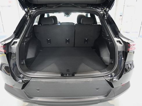 New 2026 Chevrolet Equinox EV LT image 24