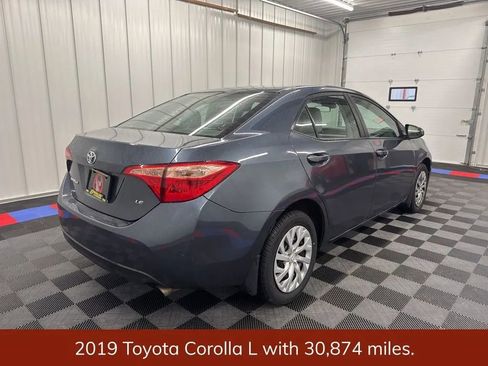 Used 2019 Toyota Corolla L image 3