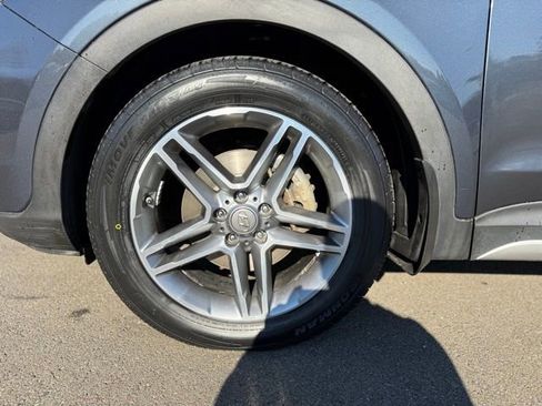 Used 2019 Hyundai Santa Fe XL image 9