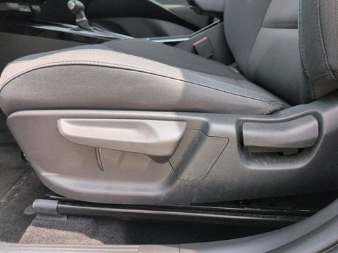 Used 2025 Kia Niro LX FWD image 14