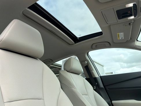 Used 2025 Honda Accord EX-L image 15