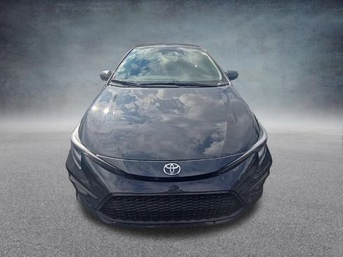 Used 2025 Toyota Corolla SE FWD image 3