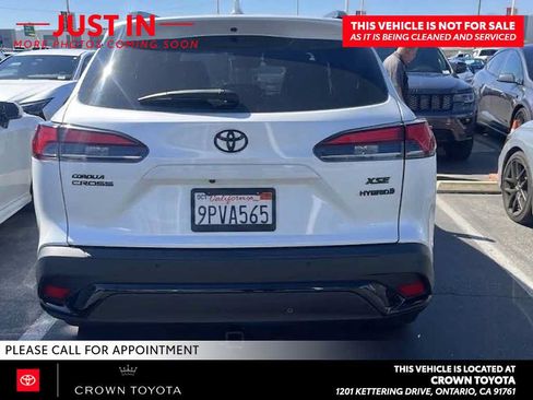 Used 2024 Toyota Corolla Cross AWD Hybrid w/ Convenience Package image 3