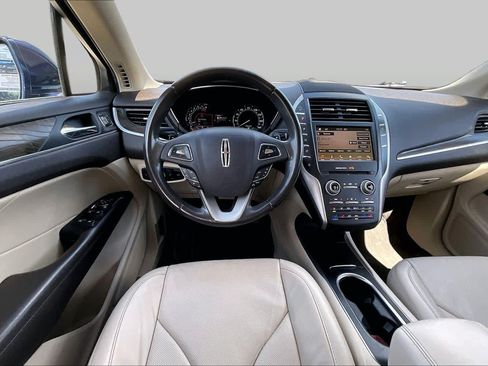 Used 2017 Lincoln MKC Reserve FWD image 6