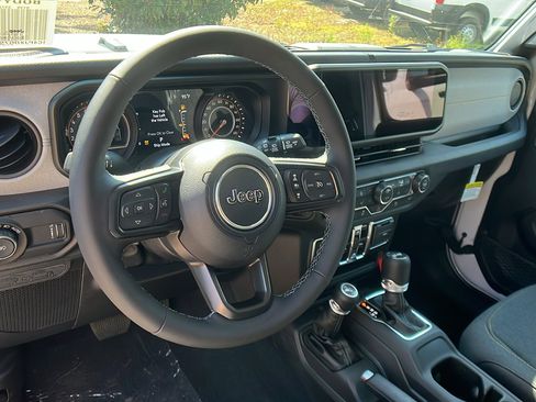 New 2025 Jeep Wrangler Sport S image 20