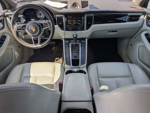 Used 2016 Porsche Macan S AWD/4WD image 2
