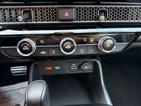 Used 2023 Honda Civic Sport image 24