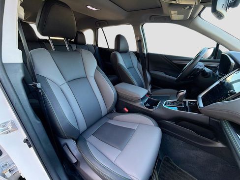 Certified 2025 Subaru Outback Onyx Edition image 15