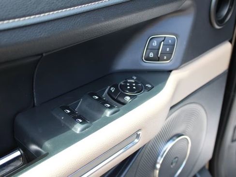 Used 2024 Ford Expedition Max Limited RWD image 11