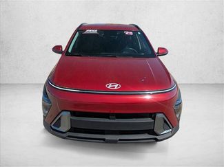 Used 2025 Hyundai Kona SEL video 2