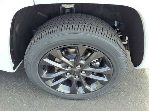 New 2026 Jeep Grand Cherokee L Limited AWD/4WD image 11