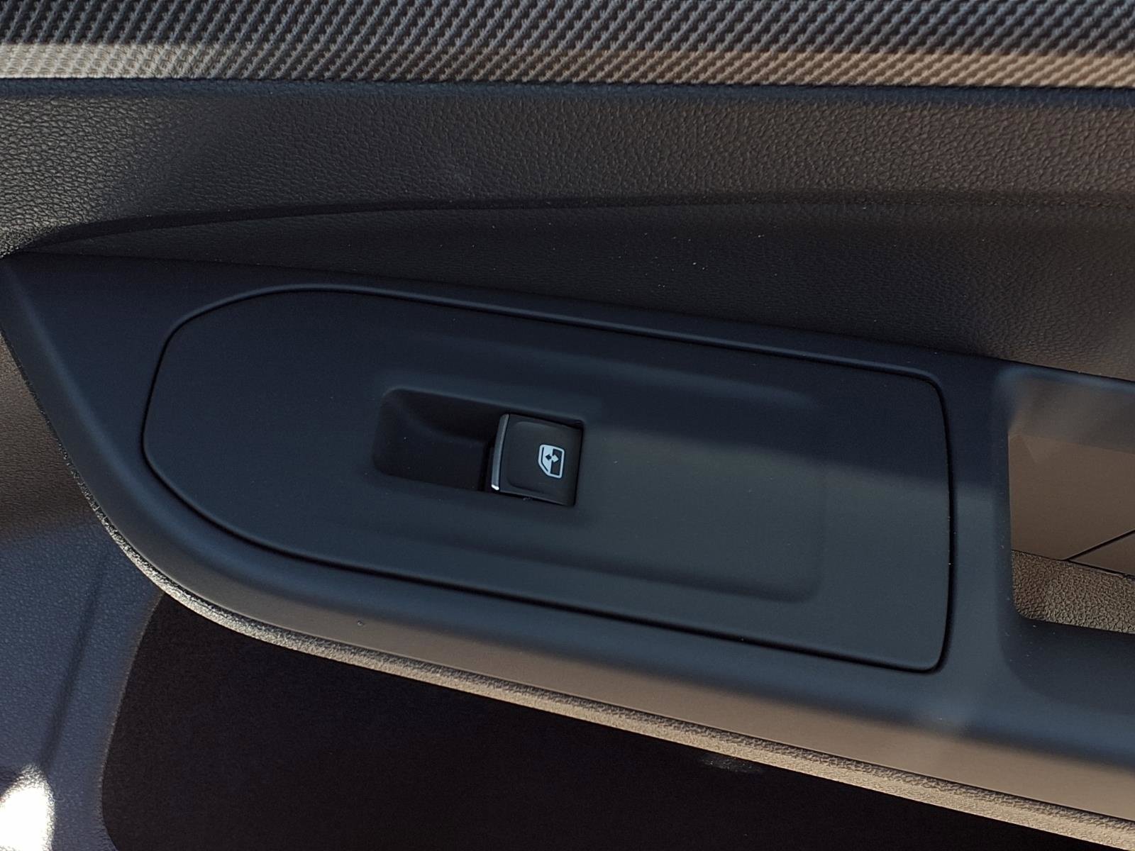 New 2026 Volkswagen GTI SE FWD image 25