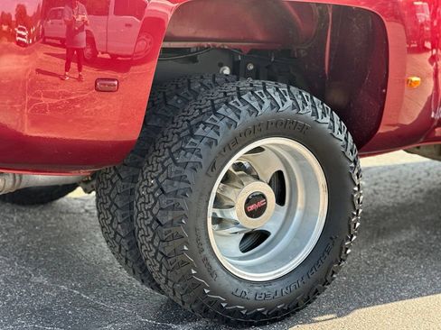 Used 2018 GMC Sierra 3500 Denali w/ Duramax Plus Package AWD/4WD image 29