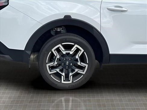Used 2025 Hyundai Santa Cruz Limited AWD/4WD image 14