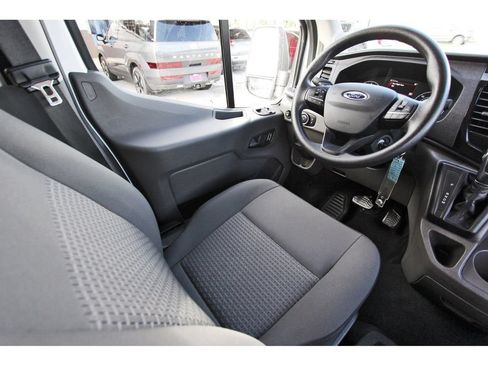 Used 2025 Ford Transit 350 XLT RWD image 11