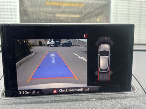 Used 2017 Audi A3 e-tron Premium Plus image 9