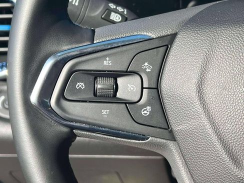 Used 2026 Chevrolet Trax LT w/ Driver Confidence Package FWD image 23