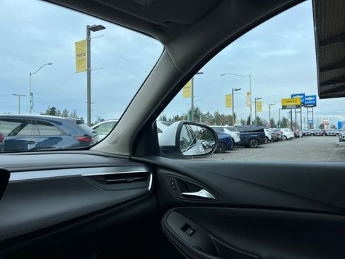 Used 2025 Buick Encore GX Preferred image 35