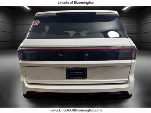 New 2026 Lincoln Navigator L Reserve AWD/4WD image 5