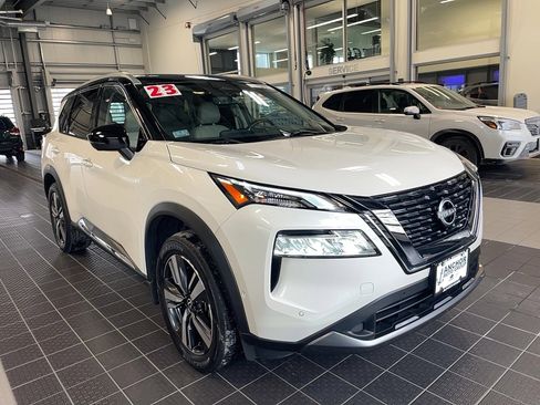 Used 2023 Nissan Rogue SL w/ SL Premium Package image 1