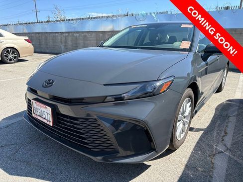 Certified 2025 Toyota Camry LE FWD image 3