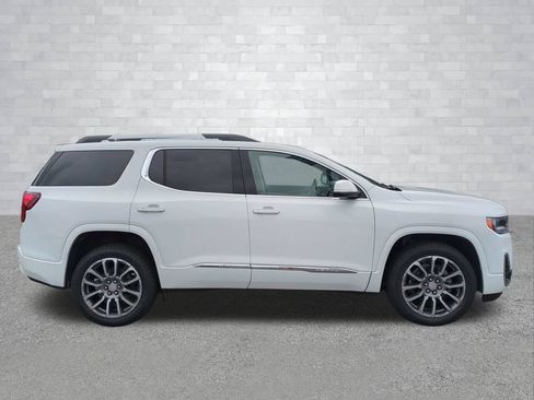 Used 2023 GMC Acadia Denali AWD/4WD image 3
