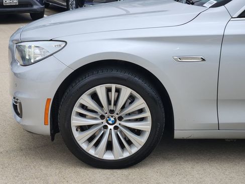 Used 2017 BMW 535i Gran Turismo image 8