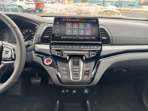 Certified 2026 Honda Odyssey Elite image 24