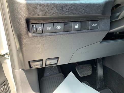 Used 2025 Toyota RAV4 XLE Premium w/ Weather Package AWD/4WD image 31