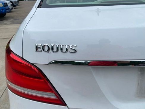 Used 2014 Hyundai Equus Signature RWD image 13