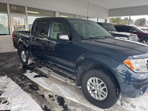 Used 2019 Nissan Frontier SV image 8