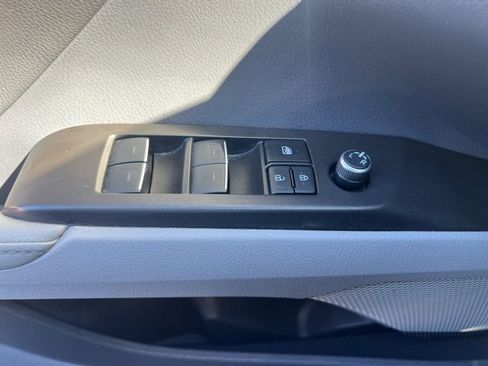 Used 2023 Toyota Camry XSE image 11