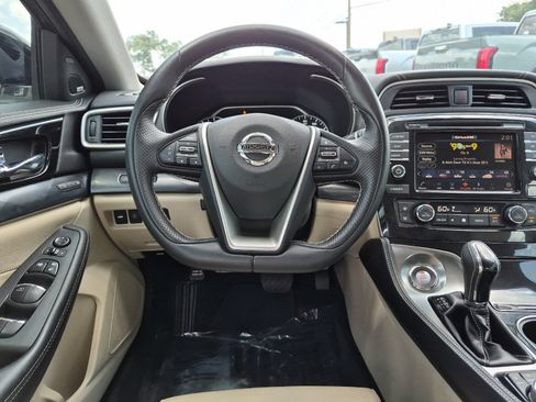 Used 2020 Nissan Maxima Platinum w/ Illumination Package FWD image 13