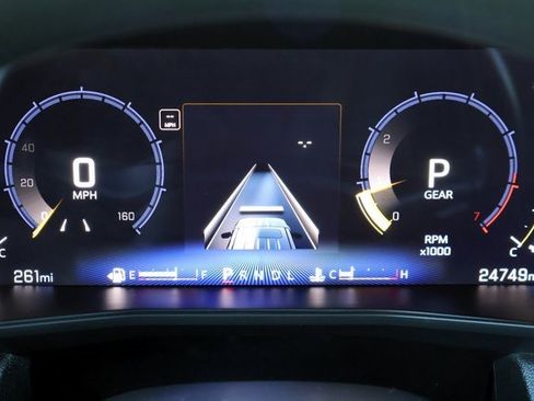 Used 2024 Chevrolet Colorado W/T image 31