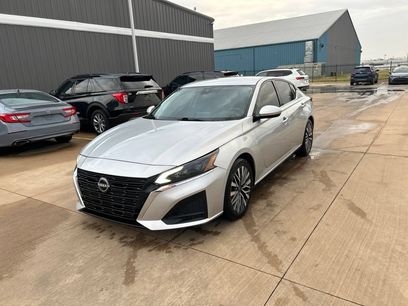 Used 2023 Nissan Altima 2.5 SV