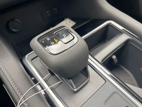 New 2026 Nissan Pathfinder SV image 14