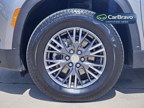 Certified 2026 Chevrolet Traverse LT w/ Driver Confidence Package FWD image 13