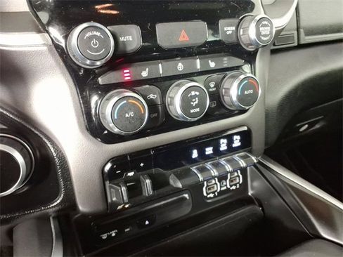 Used 2019 RAM 1500 Big Horn image 24