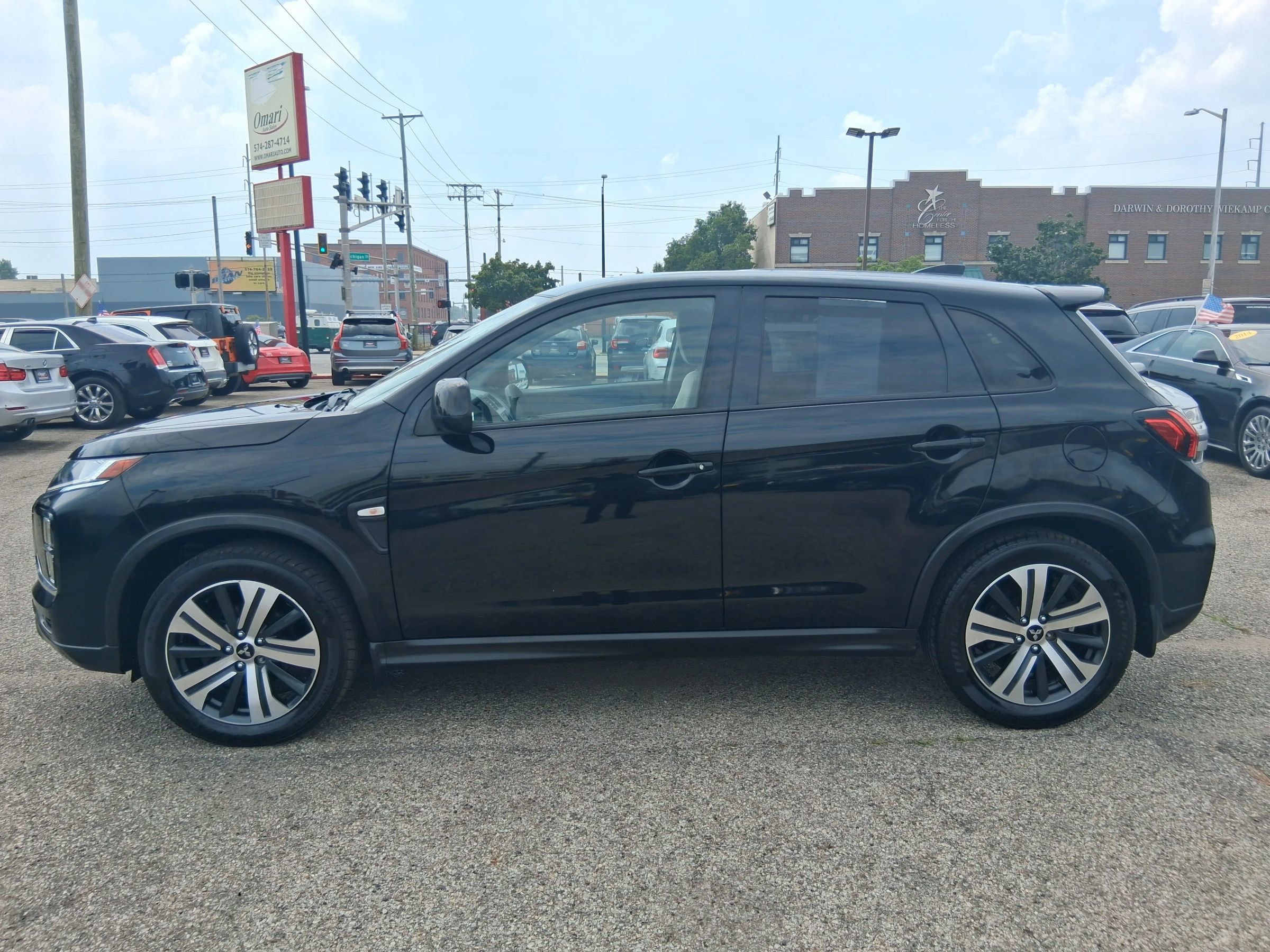 Used 2021 Mitsubishi Outlander Sport LE AWD/4WD image 3