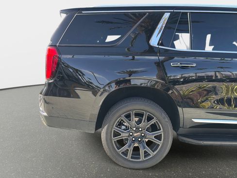 Used 2026 GMC Yukon Denali w/ Advanced Technology Package AWD/4WD image 18