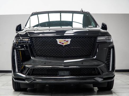 Used 2023 Cadillac Escalade V AWD/4WD image 9