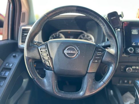 Used 2022 Nissan Frontier SV RWD image 18